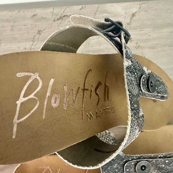 Blowfish Malibu Greco, thong sandals. - Picture 2 of 5